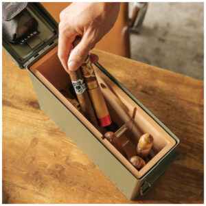Humidor para Charutos Case Elegance Verde Militar Caixa Munição 30 Cal com Divisor e Bandeja Cedro