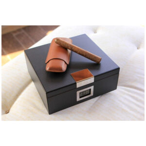 Humidor para Charutos Case Elegance Preto Cedro Espanhol Higrômetro Digital 25 50 Unidades